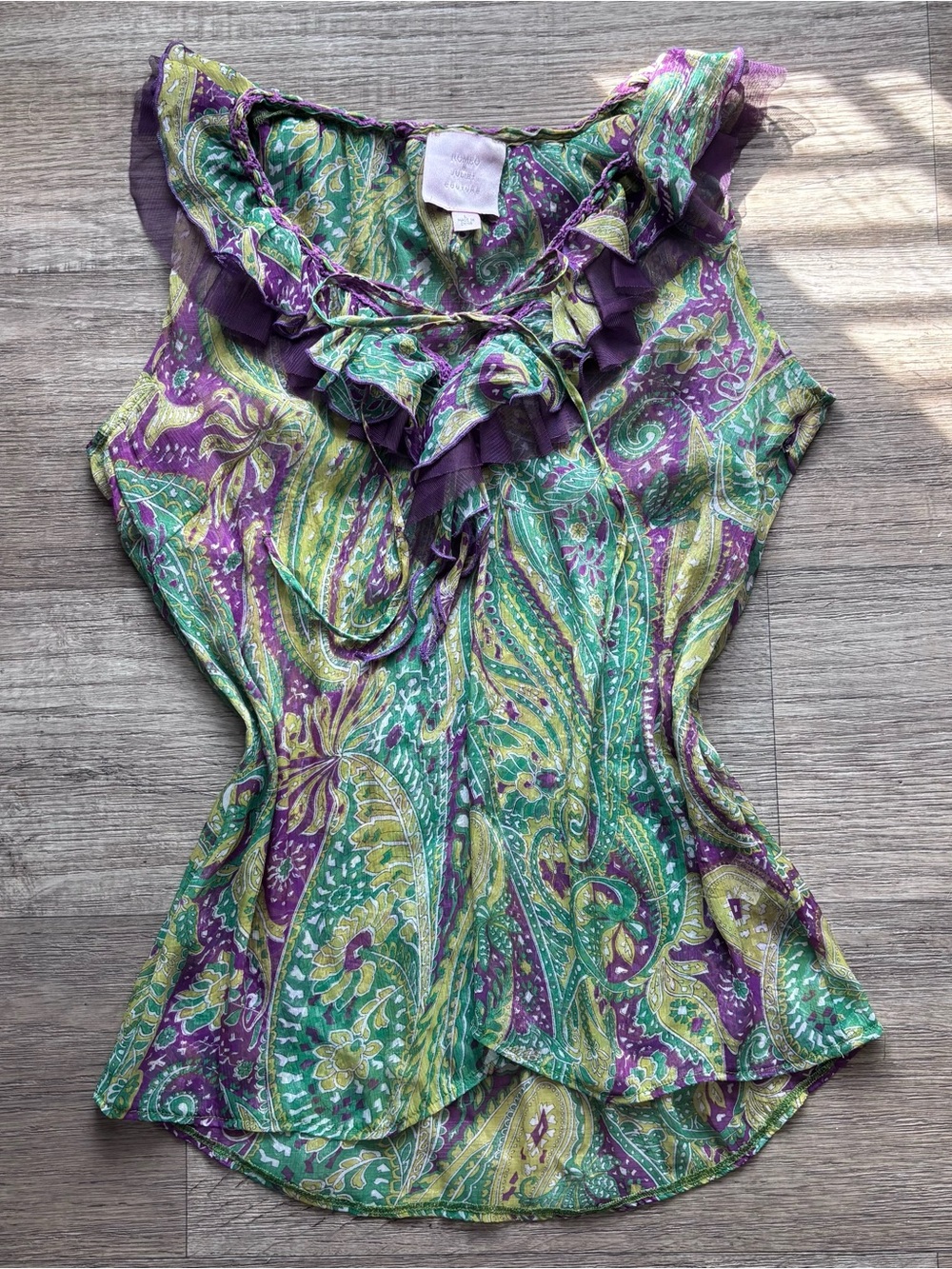 Romeo & Juliet Couture Boho Green & Purple Paisley Ruffle Camisole Cottagecore